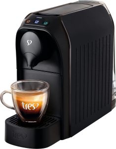 3 Corações TRES Cafeteira Espresso e Multibebida Passione Preta – 220V
