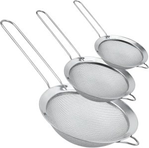 Kit 3 Peneiras Inox Grandes 8cm 14cm 18cm – Coador de Aço Inoxidável Multiuso para Chá, Farinha, Café e Uso Doméstico Profissional
