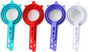 Kit com 3 Peneiras de Plástico para Cozinha 13cm, 10cm e 8cm Sortidas Peneiras Multiuso Resistentes para Coar e Filtrar
