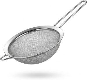 Peneira De Inox 16 cm Com Cabo Longo Utensílio De Cozinha Em Aço Inoxidável Fácil De Limpar Ideal Para Coar Chá Sucos Polvilhar Peneirar Alimentos Durável Com Suporte Para Panelas e Travessas